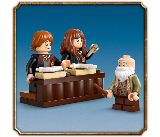 LEGO Harry Potter Zamek Hogwart: Zajęcia z zaklęć i uroków 76442 - 1284249 - zdjęcie 10